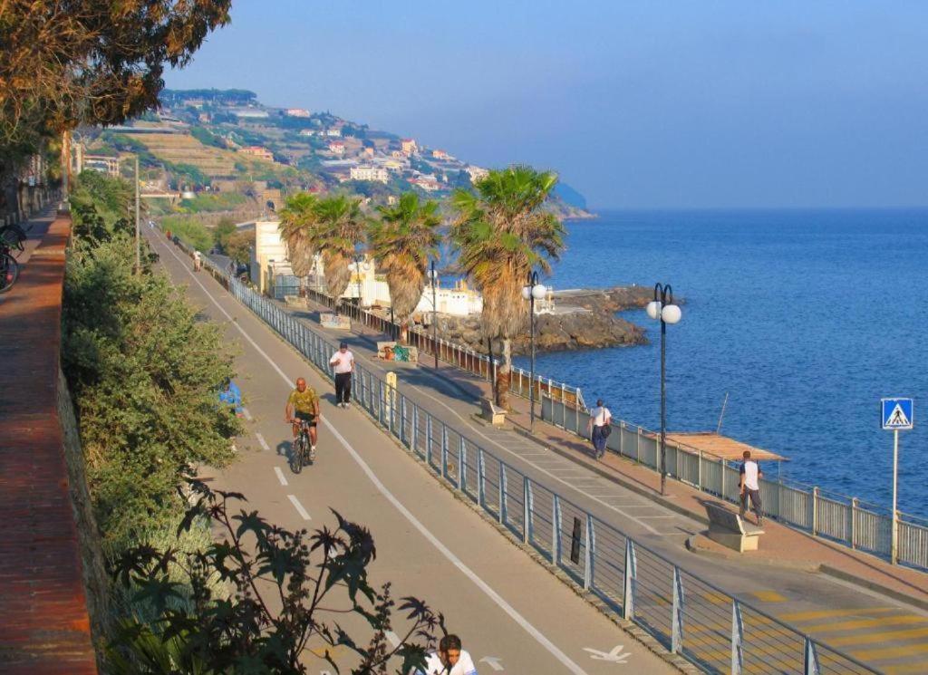 Ampio Appartamento Centrale Sanremo Dış mekan fotoğraf